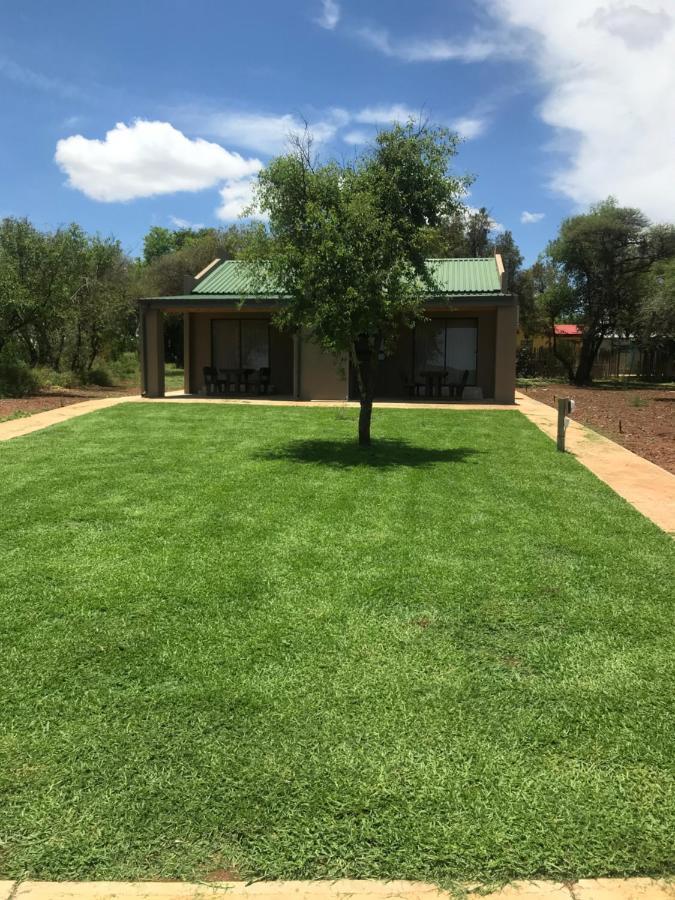 Selons River Lodge Rustenburg Buitenkant foto